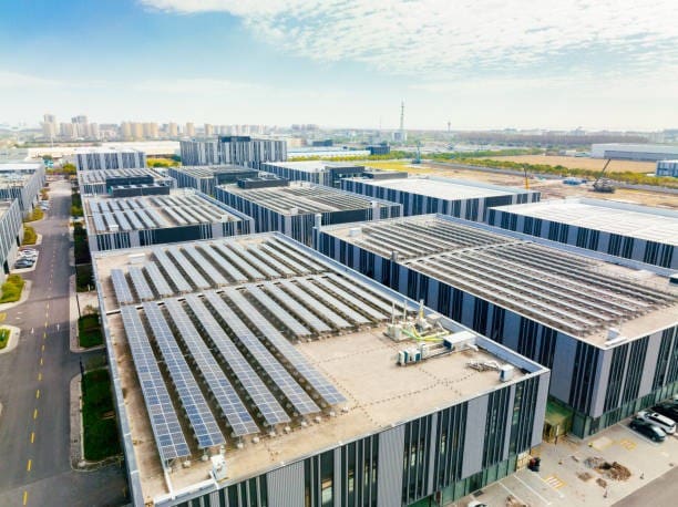 The Growing Impact of Commercial Solar Installers on Global Energy Trends
