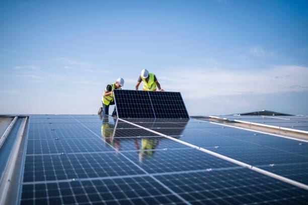 Turning Office Parks Into Energy Assets With Commercial Solar Panel Contractors