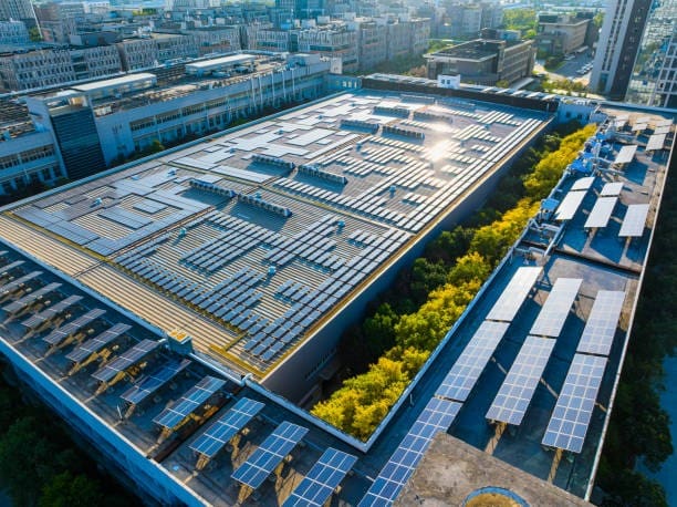 How to Compare Commercial Solar Panel Installers for Quality and Value?